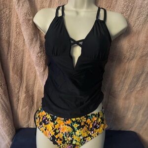 Cupshe Black and Floral Bikini Set